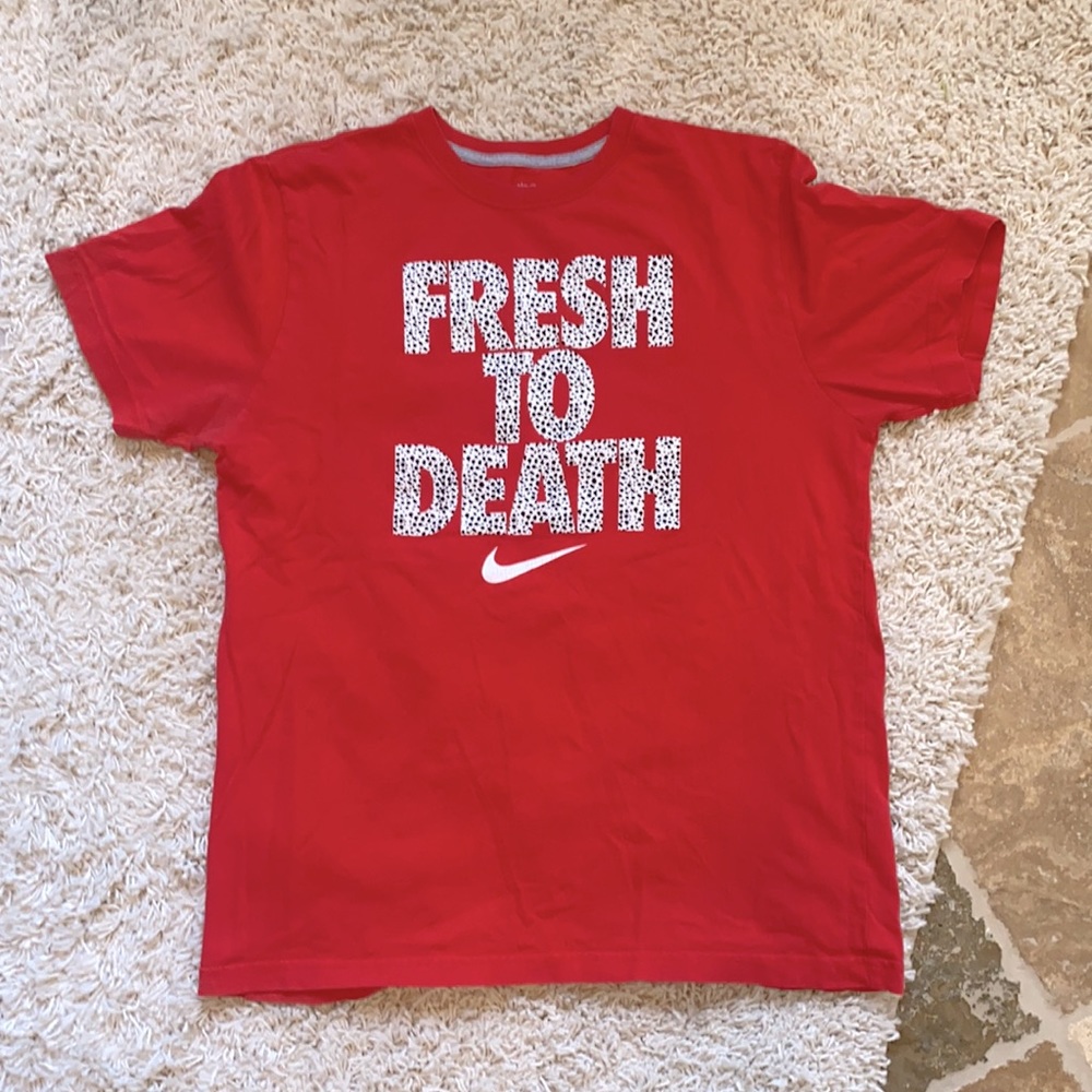 Men’s Nike t-shirt-size Large